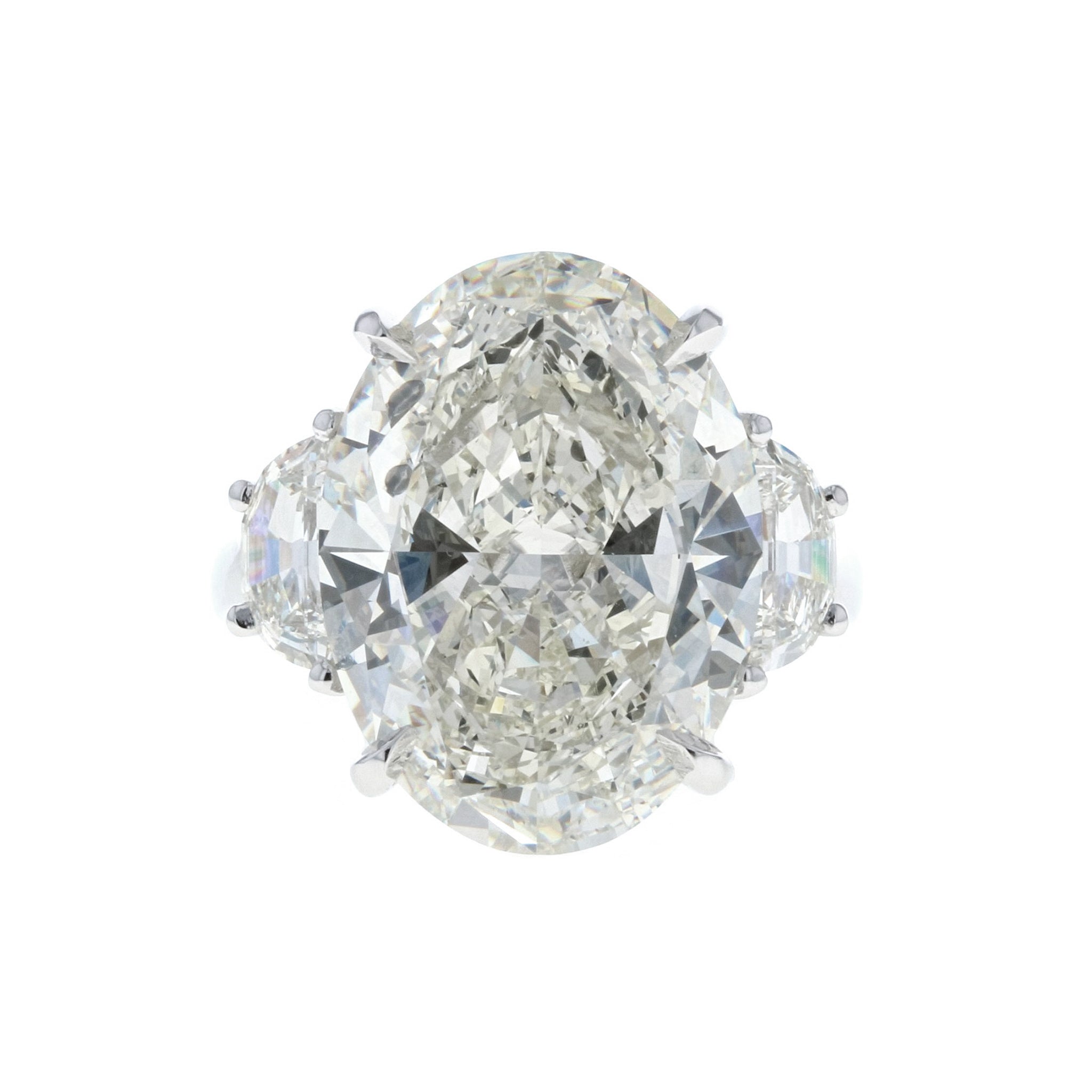 Oval diamond with trapezoids Clearance