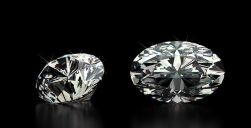 Mastering the Elegance of Oval Cut Diamonds